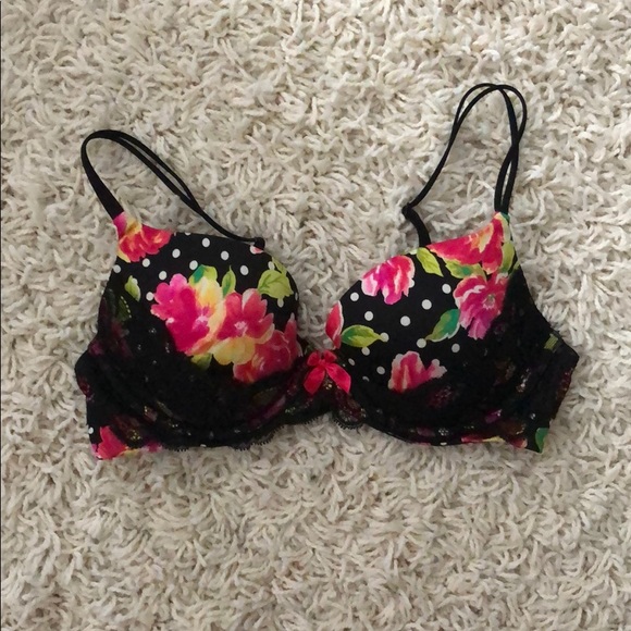 Victoria's Secret Other - Victoria’s Secret Very Sexy Push Up bra